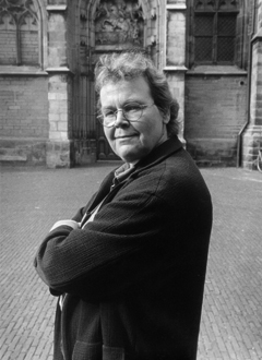 Professor H.E. (Riek) Bakker